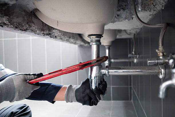 Licensed Emergency Plumber service in Pinewood, FL - Street Wise - Plumbing